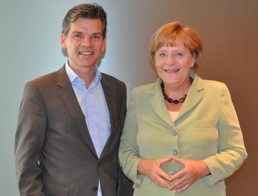 20120828_WellenreutherMerkel_FB.jpg