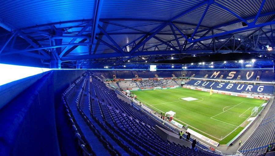 estadioduisburgo_zpsfd23349b.jpg