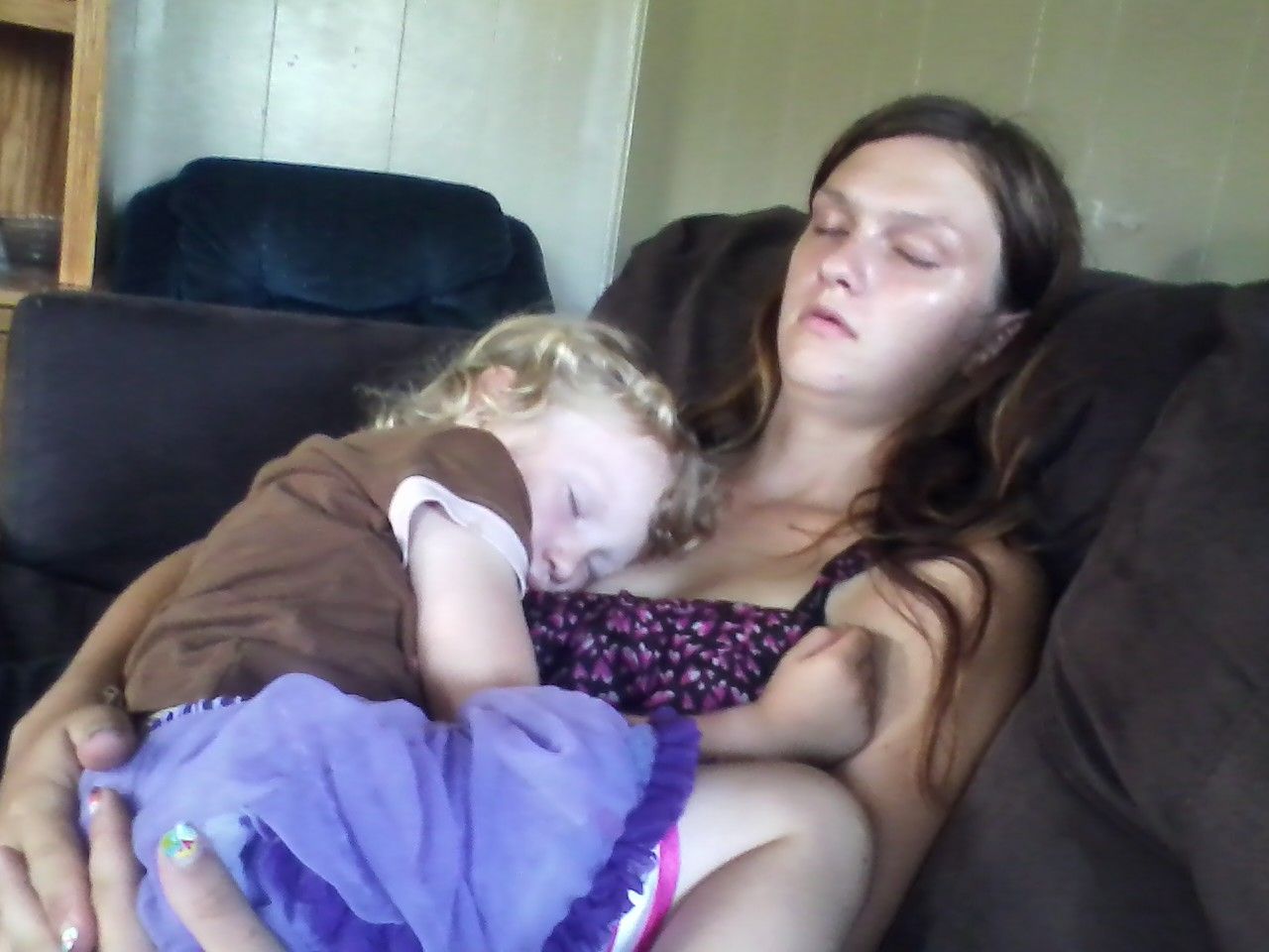 photo sisters2_zpsf8fa3a4c.jpg