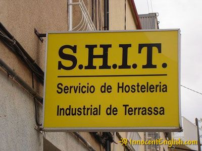 funny-hostel-sign.jpg