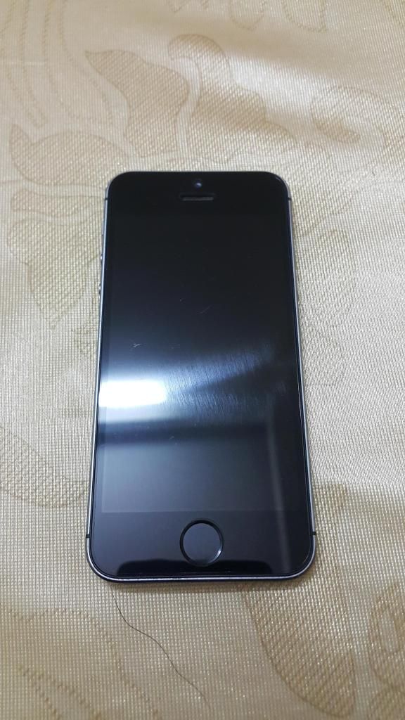 Cần bán IPHONE 5S 32GB màu GREY full box không một vết xước