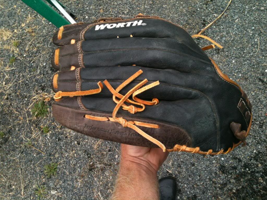 worth mayhem softball glove